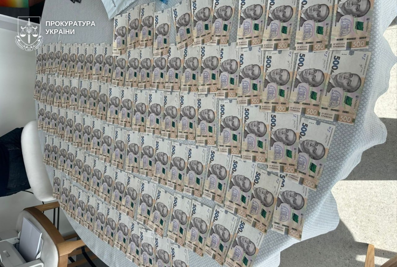 На Дніпровщині судитимуть посадовицю та інженера за розкрадання 6,8 млн грн на укриттях