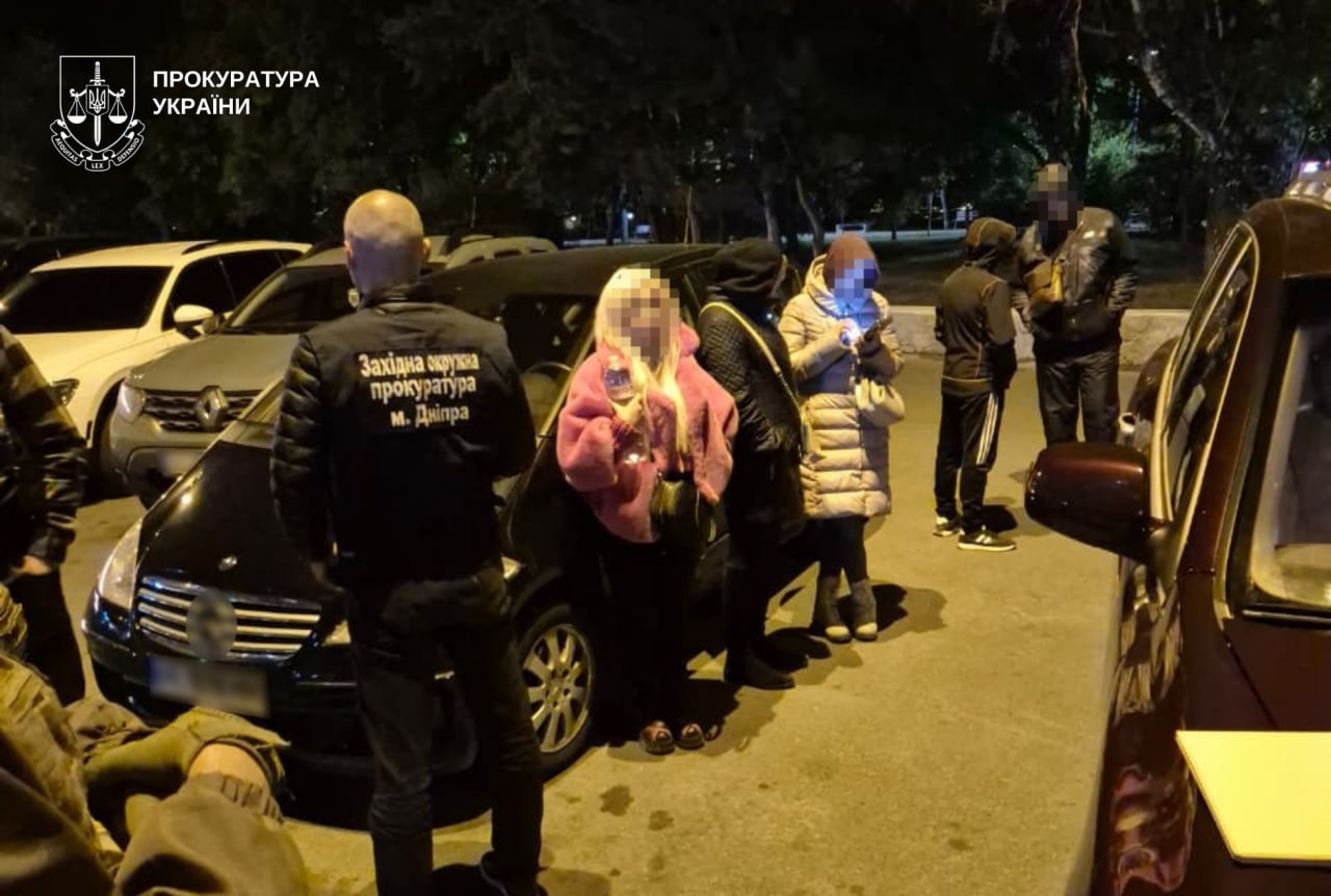 До Румунії за 13 тис $: у Дніпрі викрили незаконну схему втечі за кордон