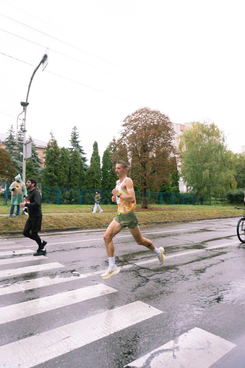 Легкоатлет із Дніпра Алексій Писарєв переміг у півмарафоні в Білій Церкві