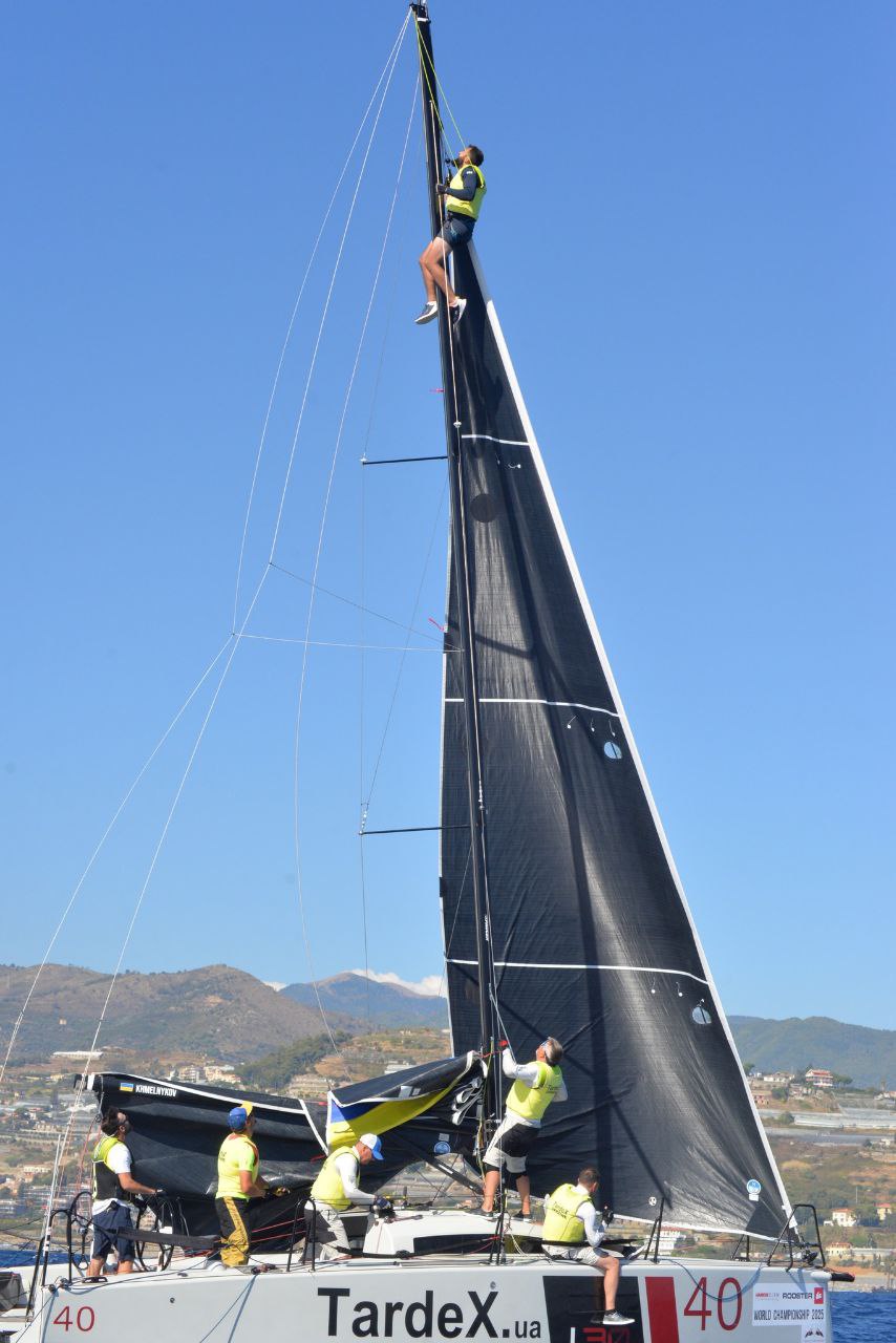 Дніпровські яхтсмени вибороли срібло на чемпіонаті світу в Італії