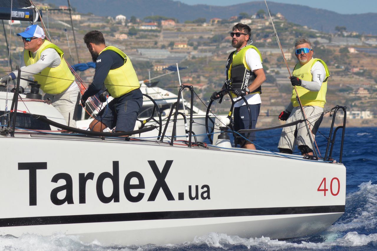 Дніпровські яхтсмени вибороли срібло на чемпіонаті світу в Італії