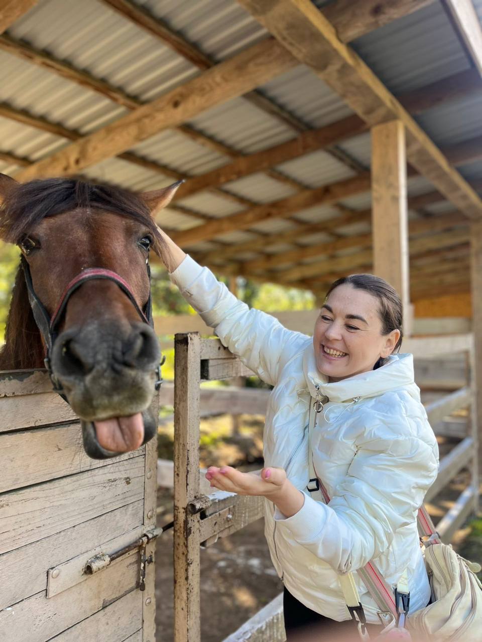 Дніпрянка, якій брат віддав свою нирку, проходить реабілітацію після трансплантації