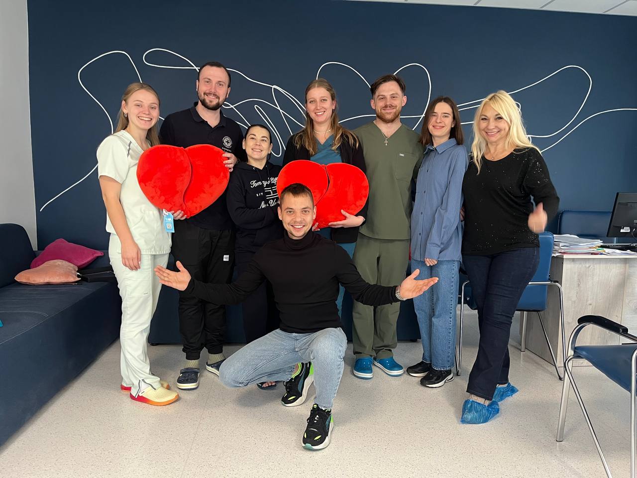 Дніпрянка, якій брат віддав свою нирку, проходить реабілітацію після трансплантації