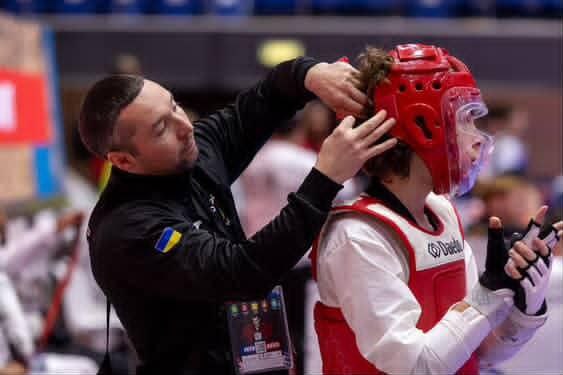 Спортсмени з Дніпровщини здобули 4 медалі на міжнародному турнірі з тхеквондо у Румунії