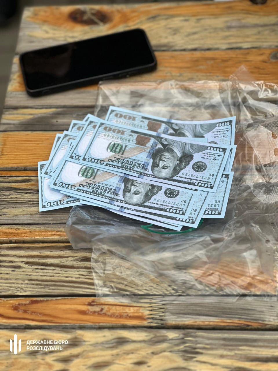 На Дніпровщині затримали прикордонника, який за гроші «влаштовував» знайомого у тил