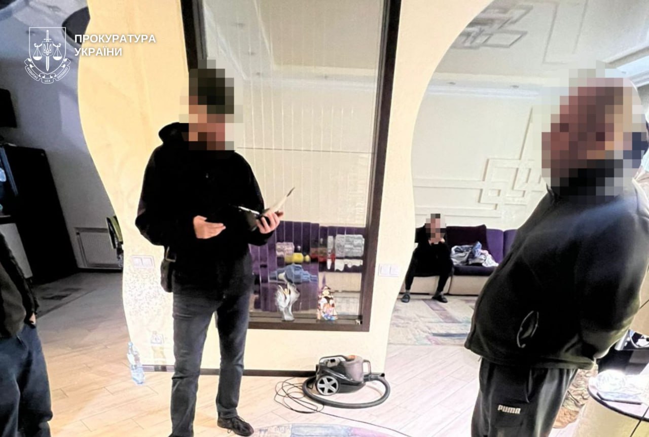 У Дніпрі затримали двох чоловіків, які передавали ФСБ координати критичних об’єктів міста