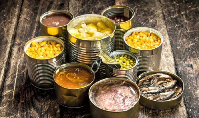 Ботулізм – інфекція, яку легше попередити, ніж вилікувати. Як це зробити? Пояснює лікарка