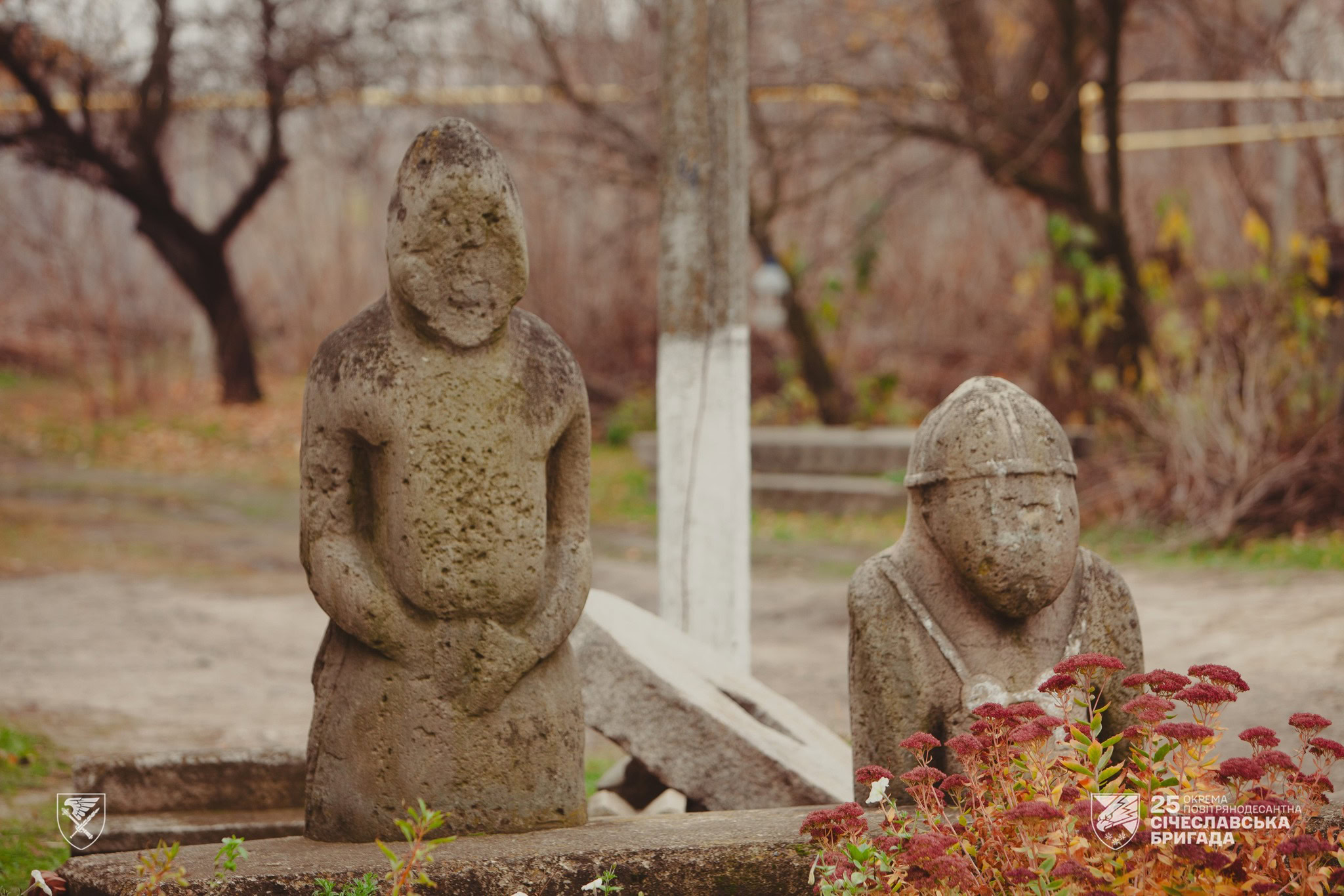 До Дніпра евакуювали половецькі статуї XII–XIII століть з прифронтової зони