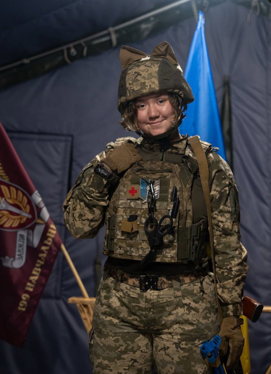 Загинула 25-річна бойова медикиня з Дніпра Анастасія Осінцева