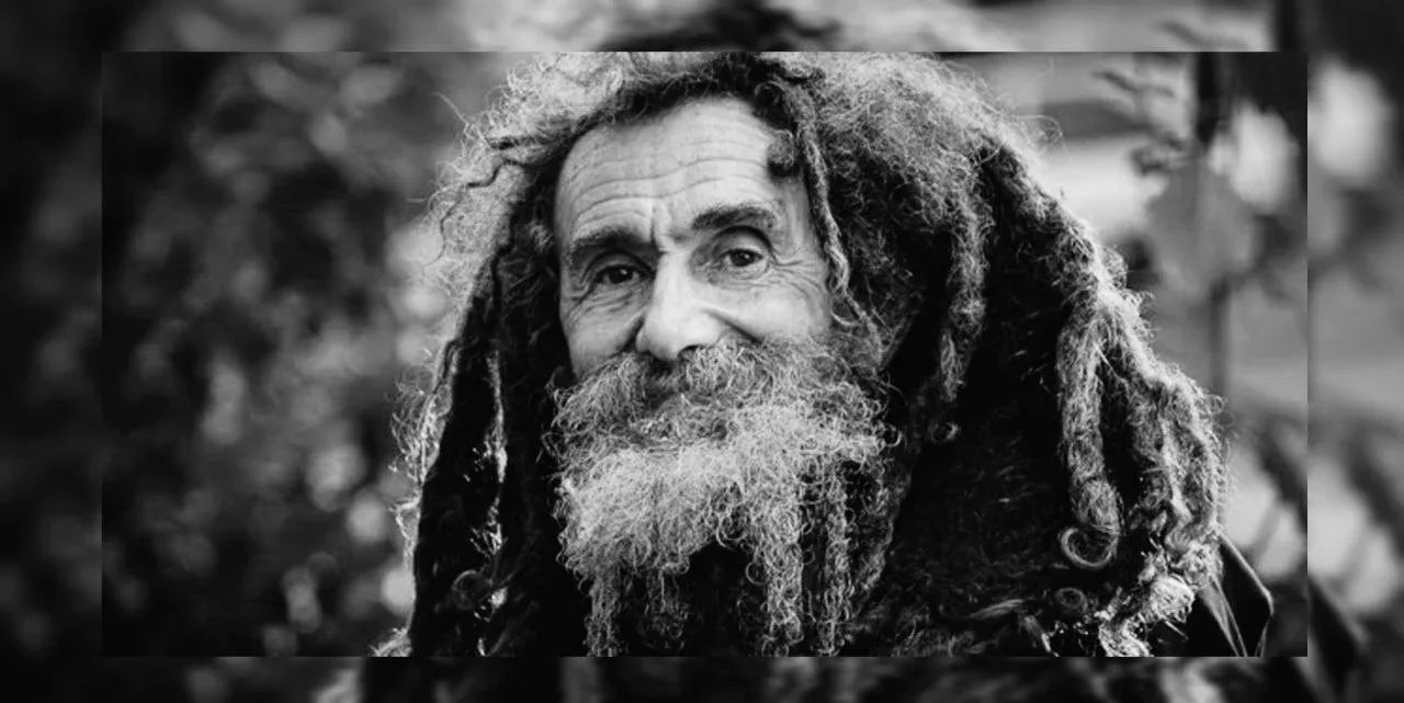 Натисни щоб дізнатись більше про: У пам’ять про бігуна: в Дніпрі з’явиться мініскульптура  міського «Фореста Гампа»