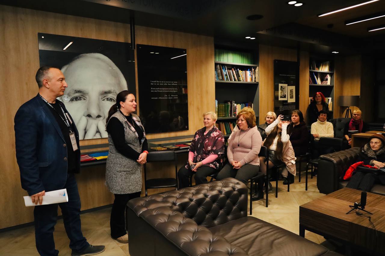 У Дніпрі стартував фестиваль документального кіно про права людини