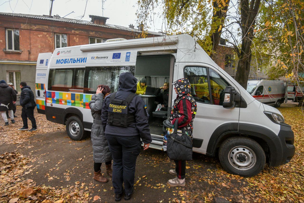 Після атаки на Кам’янське: четверо людей у лікарні, одна постраждала у тяжкому стані