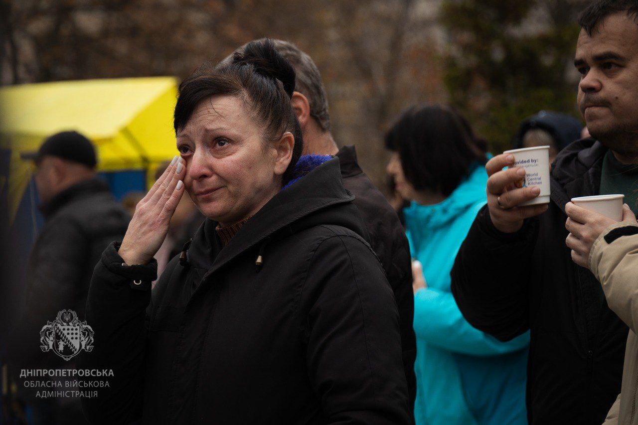 Комбінована атака РФ на Дніпро: пошкоджена багатоповерхівка, є загиблі та поранені