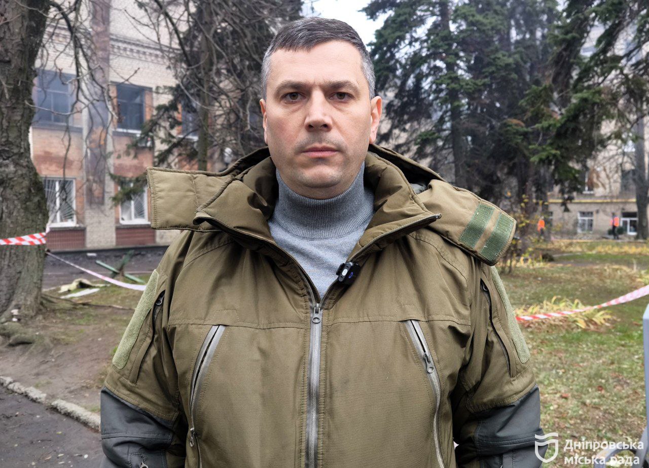 Дніпро після нічної шахедної атаки – тривають роботи з ліквідації наслідків