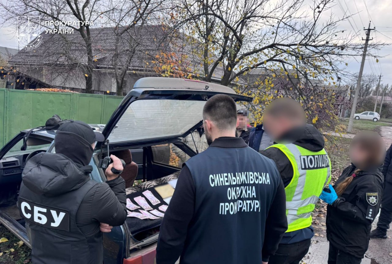 100 тис. грн за фейкову інвалідність: на Дніпровщині викрили охоронця залізниці