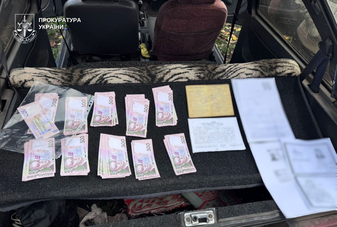 100 тис. грн за фейкову інвалідність: на Дніпровщині викрили охоронця залізниці