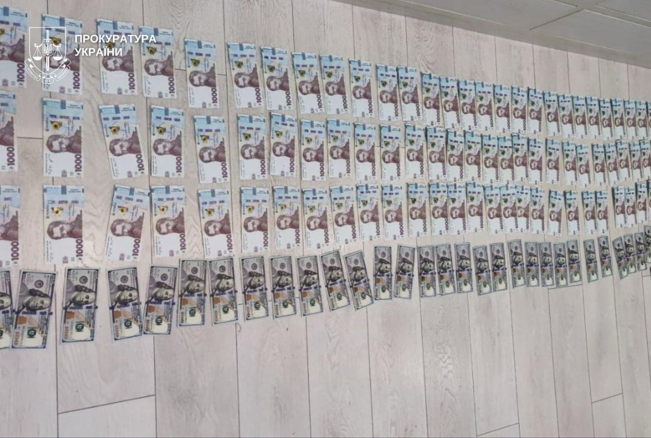 20 тисяч доларів за «непридатність»: у Дніпрі затримали організаторів схеми