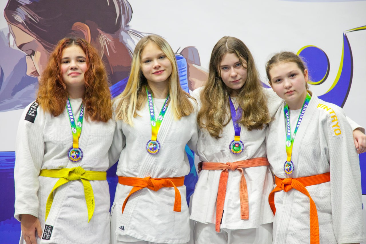 Дзюдоїстки з Дніпровщини вибороли 42 медалі на Всеукраїнському турнірі