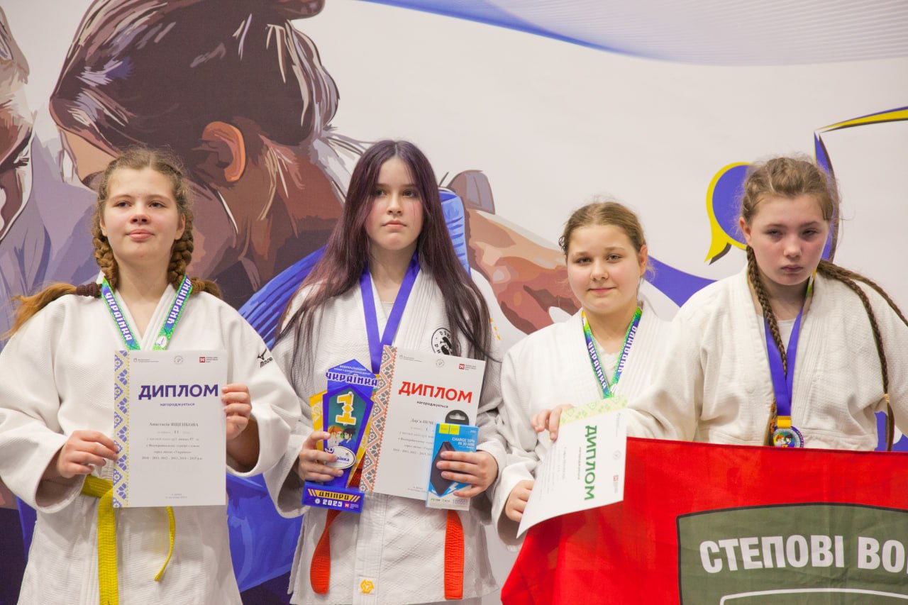 Дзюдоїстки з Дніпровщини вибороли 42 медалі на Всеукраїнському турнірі
