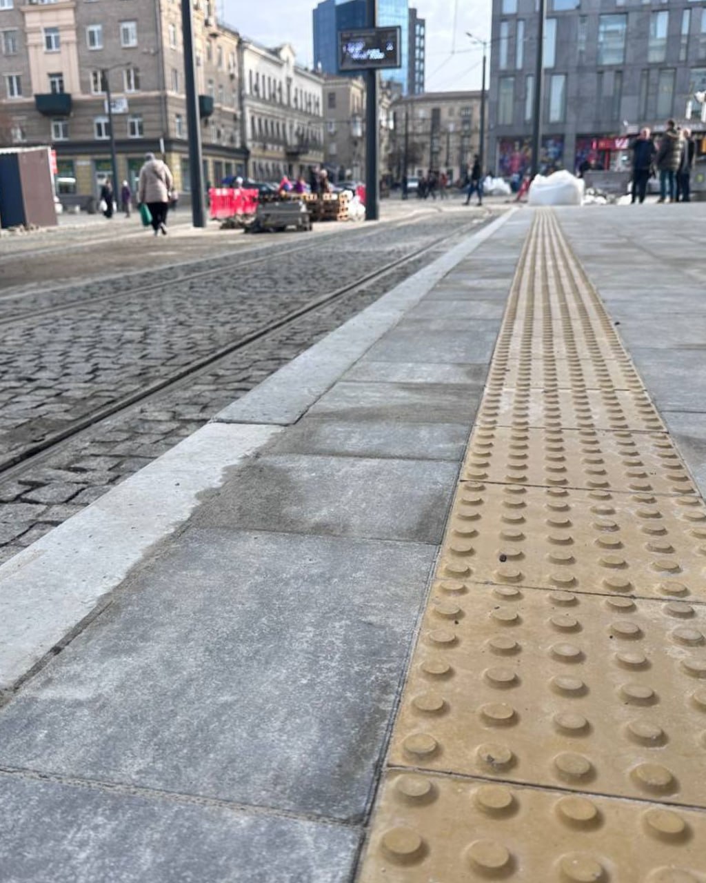 У Дніпрі зміниться розташування зупинки трамвая №1 на вул. Центральній