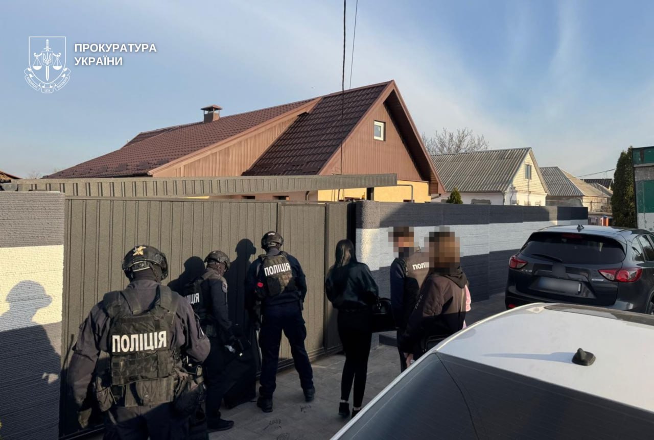 У Дніпрі викрили схему розкрадання понад 14 млн грн на утепленні шкіл