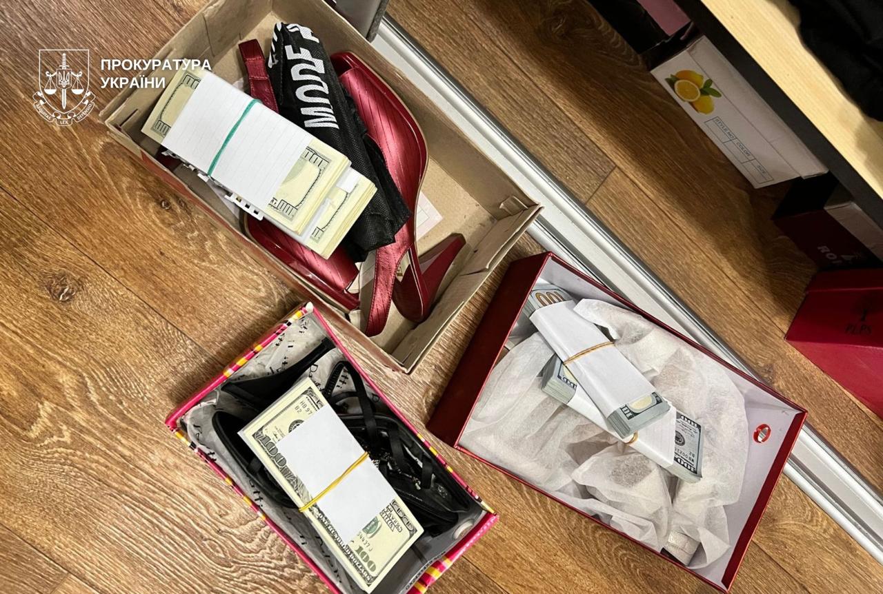 У Дніпрі викрили схему розкрадання понад 14 млн грн на утепленні шкіл