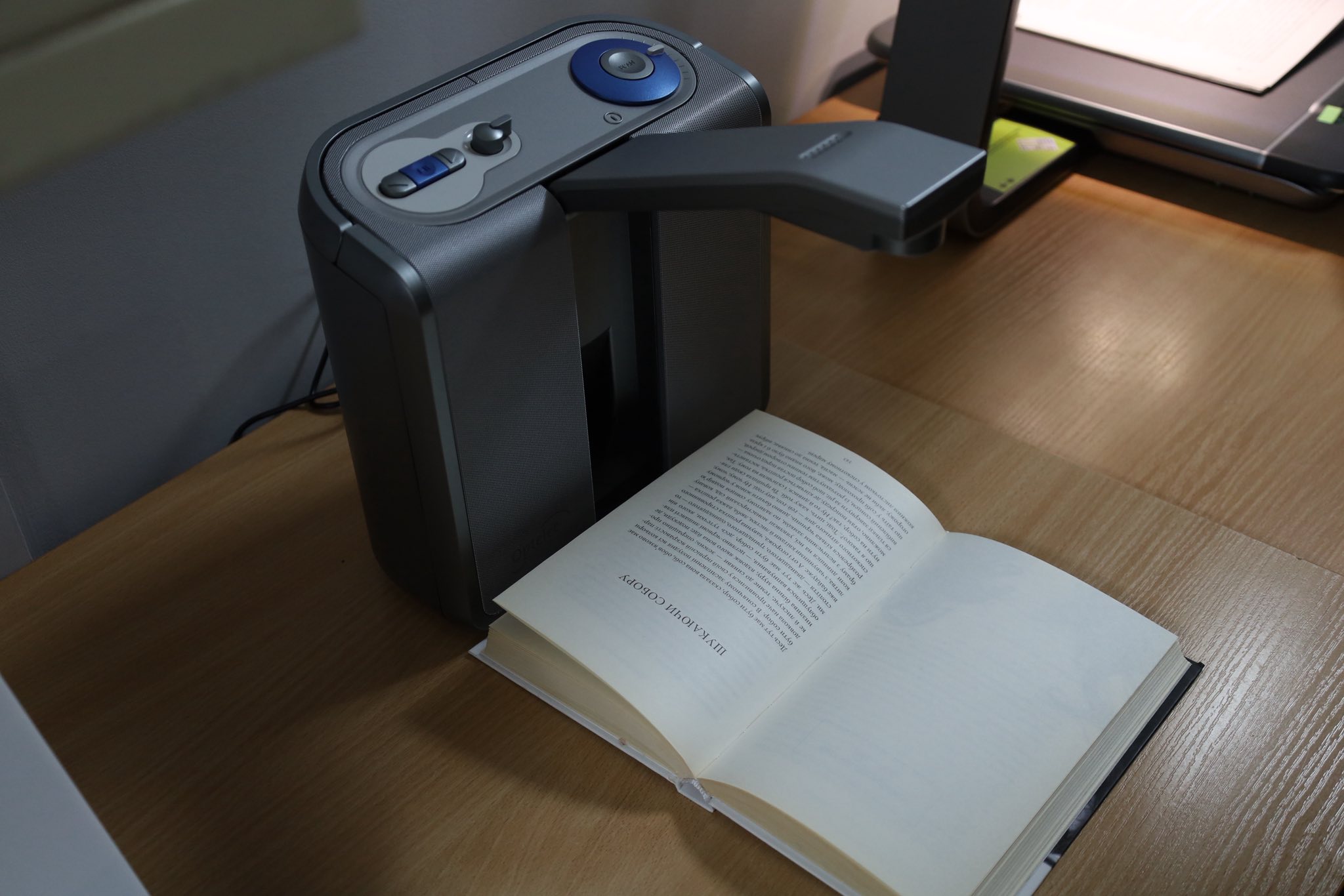 У Центральній бібліотеці Дніпра відкрився перший інклюзивний простір для людей з порушеннями зору