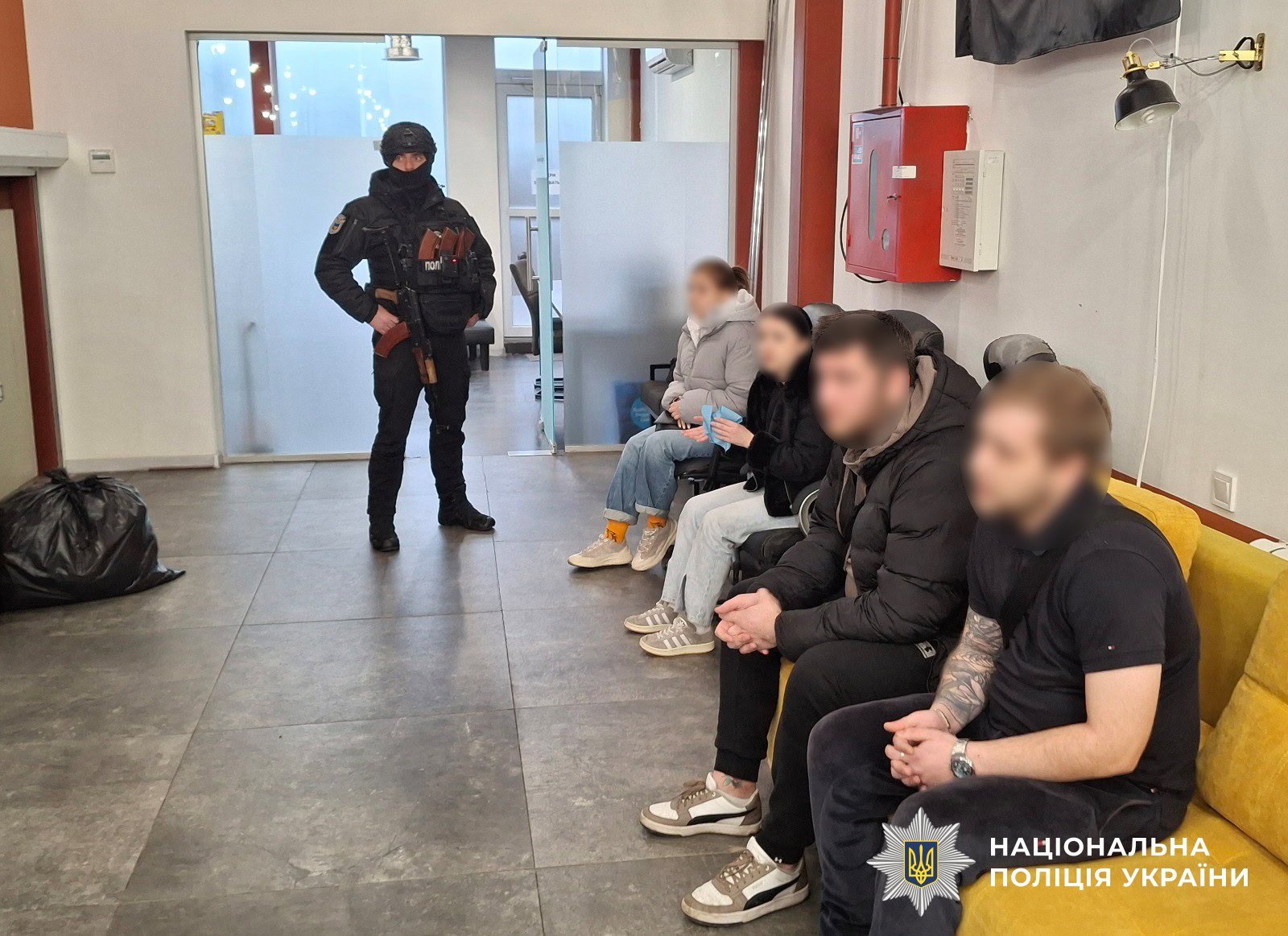 Ошукали громадян ЄС на майже 50 млн грн: у Дніпрі викрили масштабну схему кол-центрів