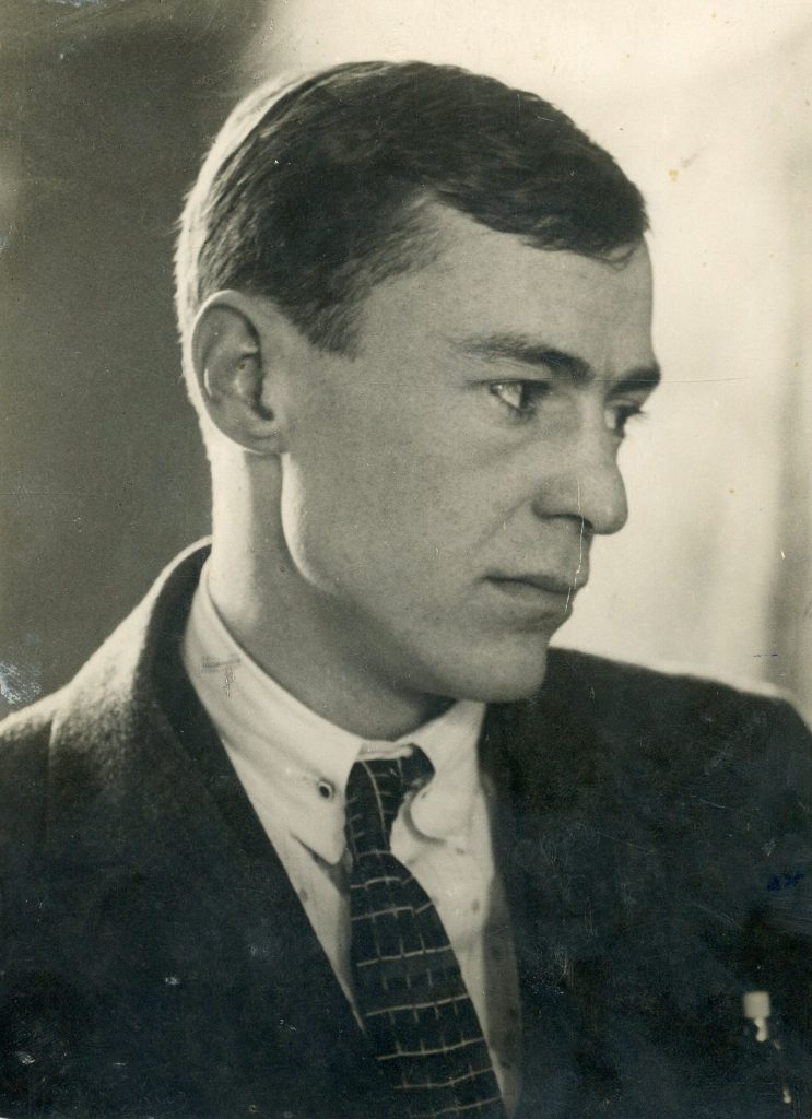 Розсіяні по світу. Репресовані. Частково – забуті. Митці, які формують літературну спадщину Дніпра