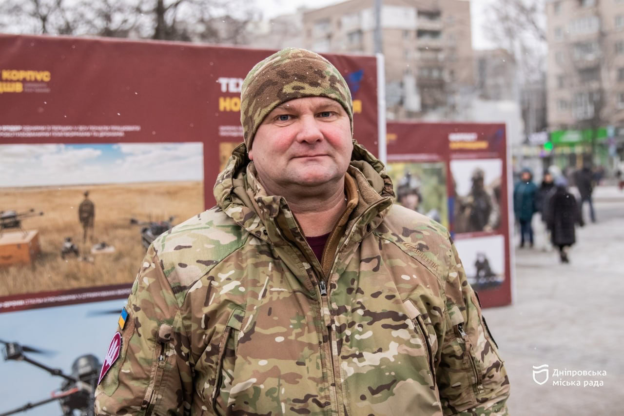 Монументальний Тризуб відкрили у Дніпрі напередодні різдвяно-новорічних свят