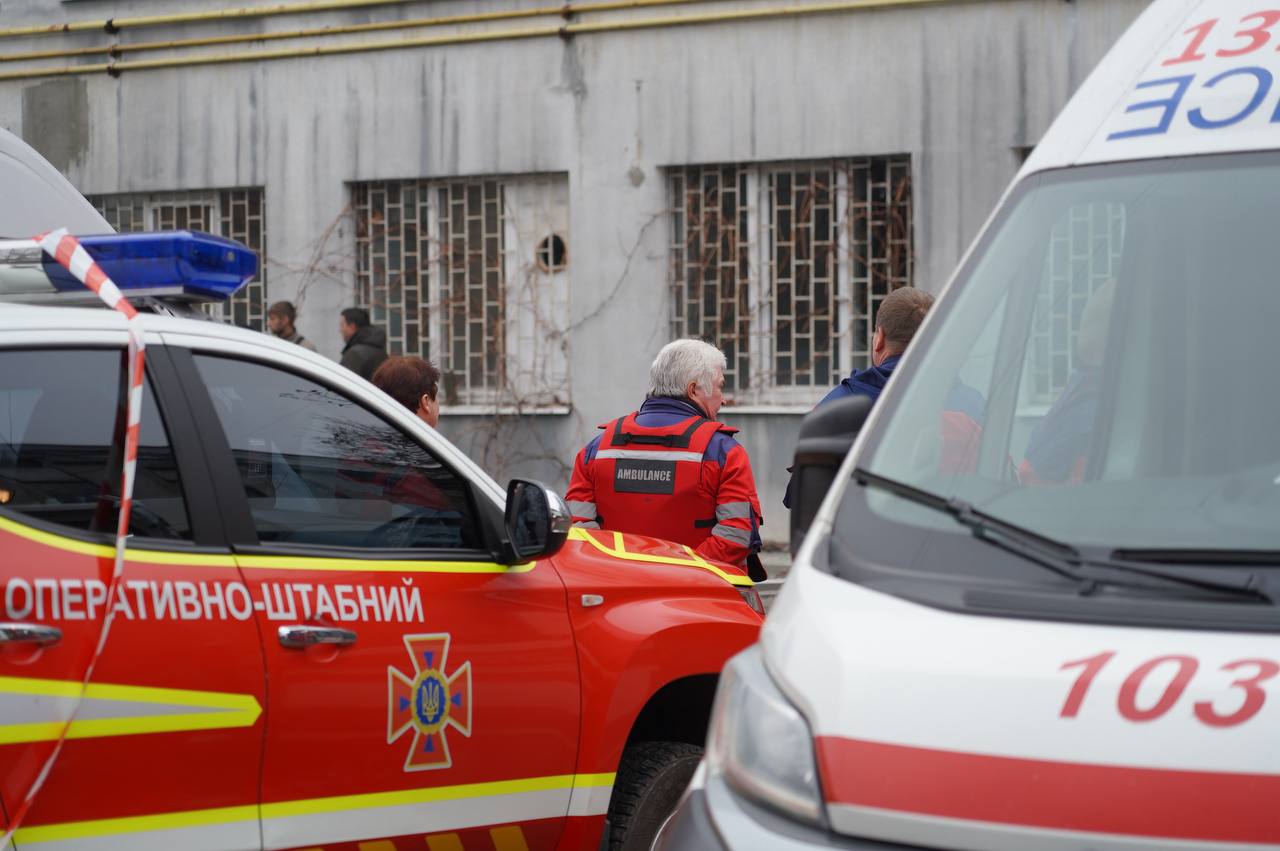 Ранковий ракетний удар по Дніпру: відомо про загиблих і поранених