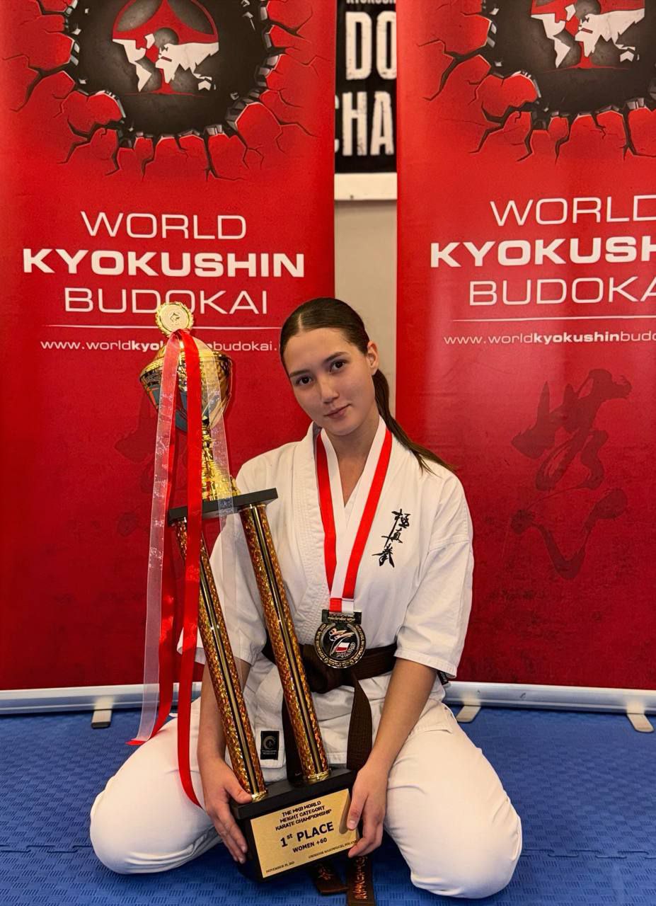 Студентка з Дніпра Владислава Слівченко виборола світове золото з кіокушину