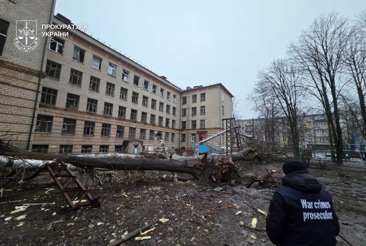 Дніпро зазнав масованої атаки дронами: семеро постраждалих і значні пошкодження