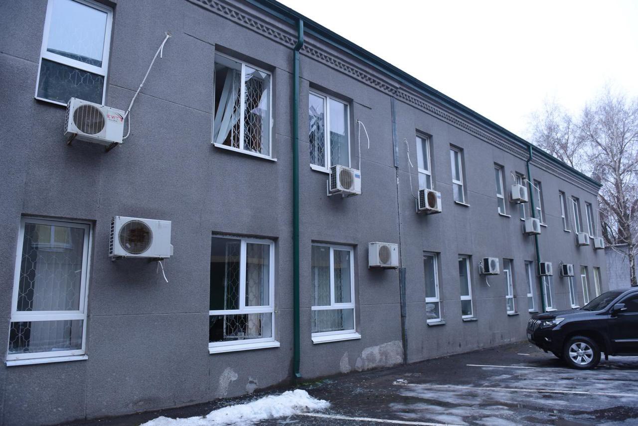 Дніпро зазнав масованої атаки дронами: семеро постраждалих і значні пошкодження