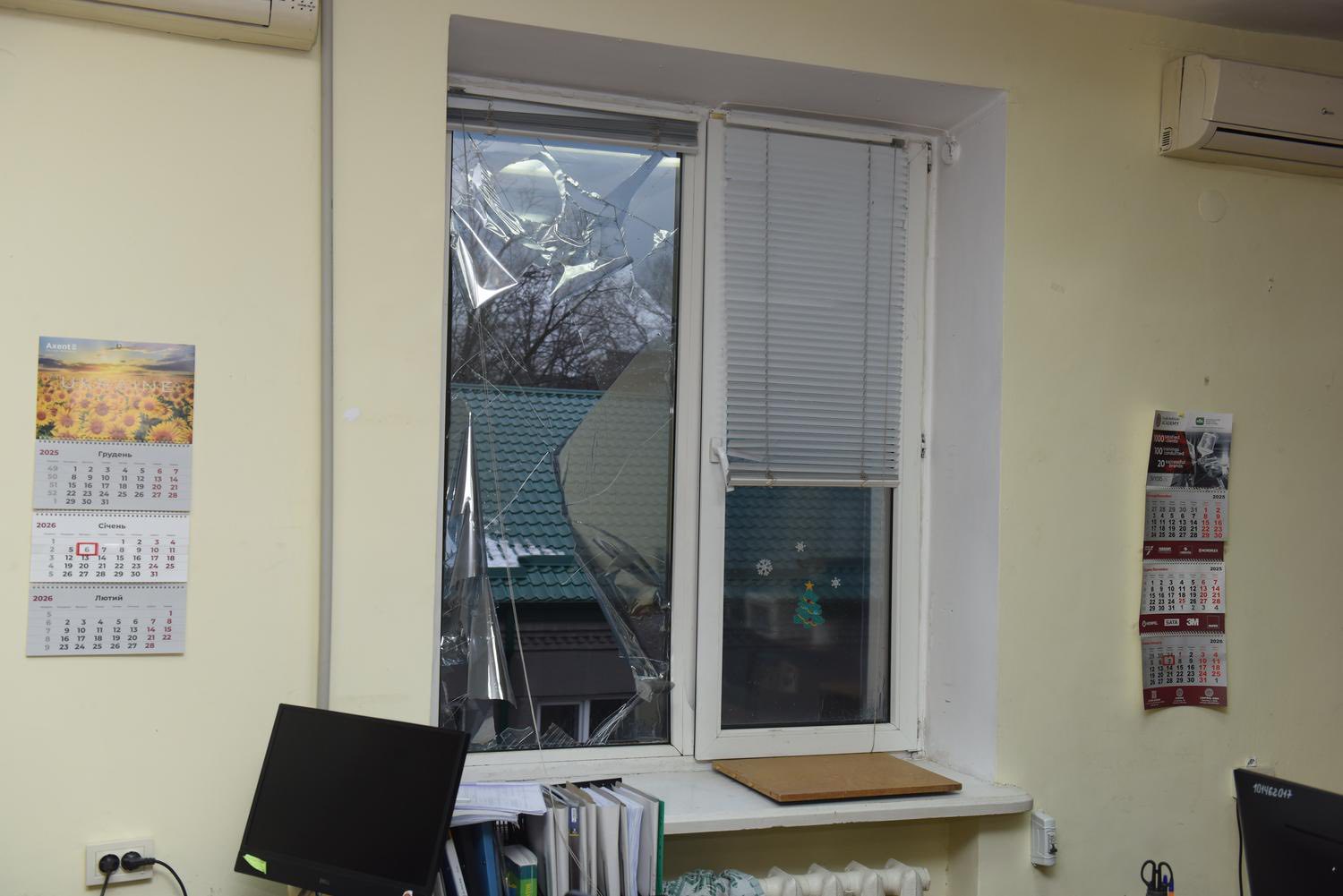 Дніпро зазнав масованої атаки дронами: семеро постраждалих і значні пошкодження