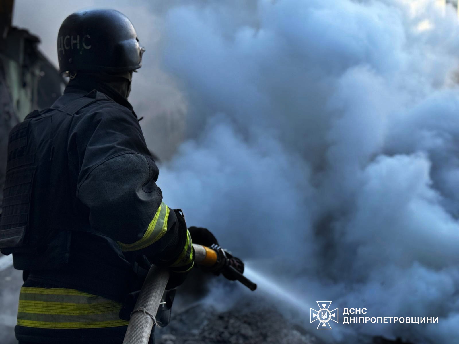 Атака РФ по Дніпру: є постраждалі, пошкоджена котельня, сотні будинків без тепла