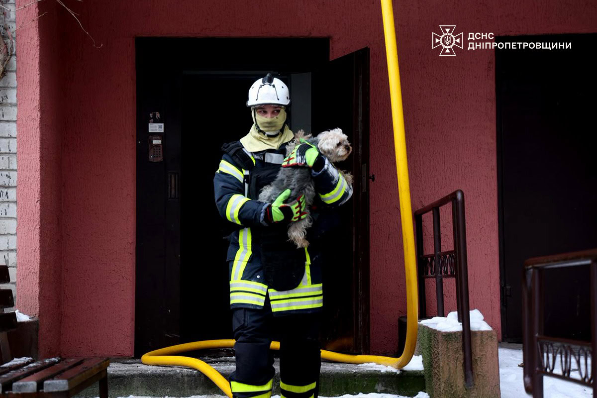 Атака БпЛА по багатоповерхівці Дніпра: врятовано 16 людей, є постраждалі