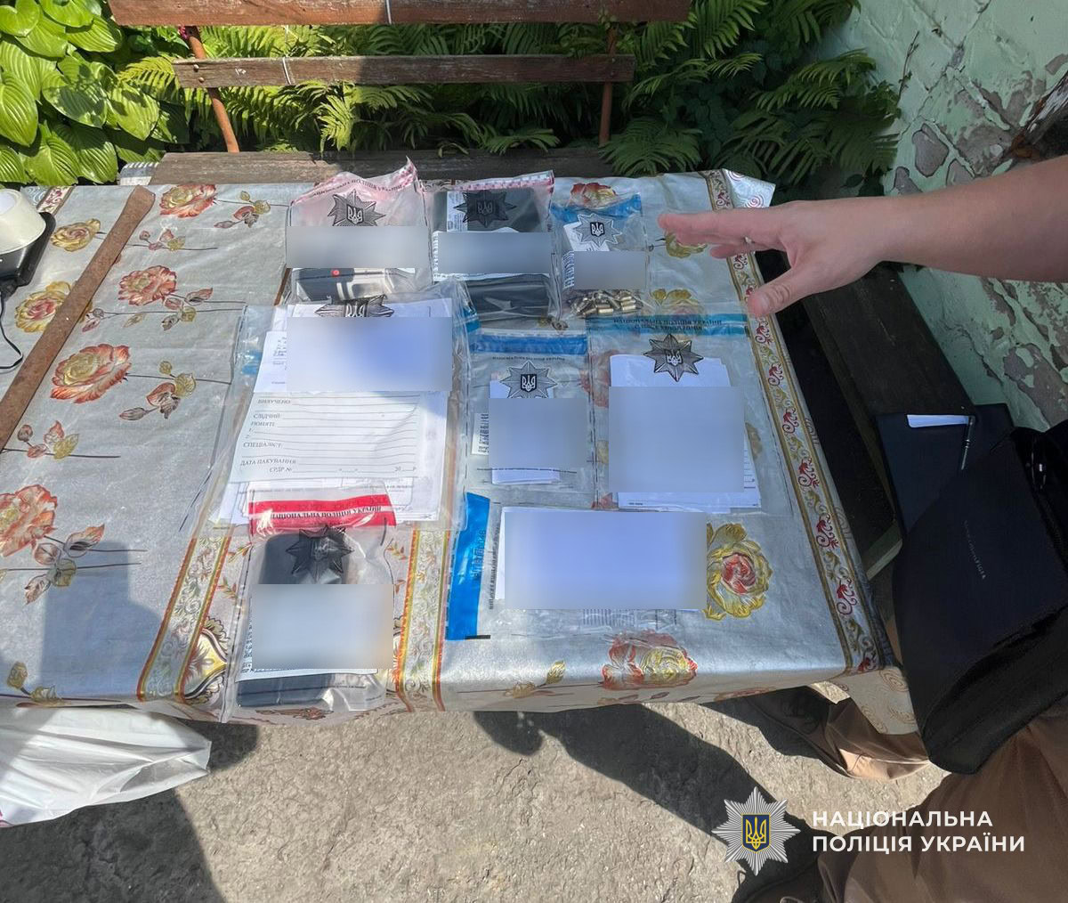 Хабарі за допуск до керування спецтехнікою: на Дніпровщині судитимуть трьох мешканців