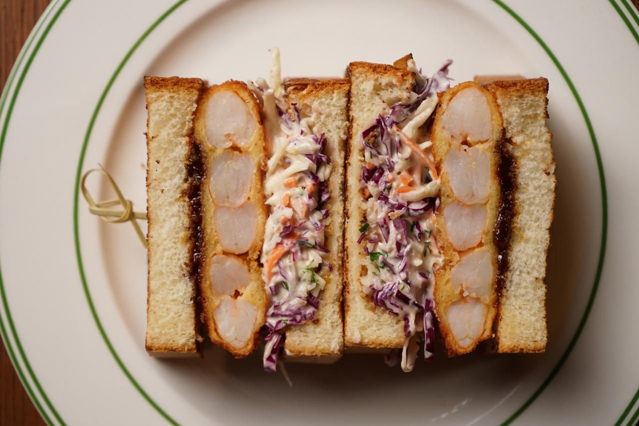 VarBurger у Дніпрі повертається після реновації – з новою назвою, інтер’єром та концептом