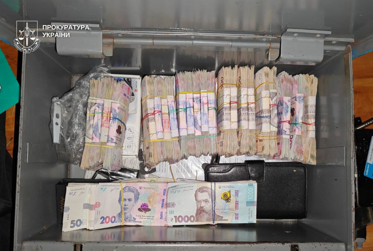 Підпільний бізнес на 50 млн грн: у Кривому Розі викрили 13 учасників схеми