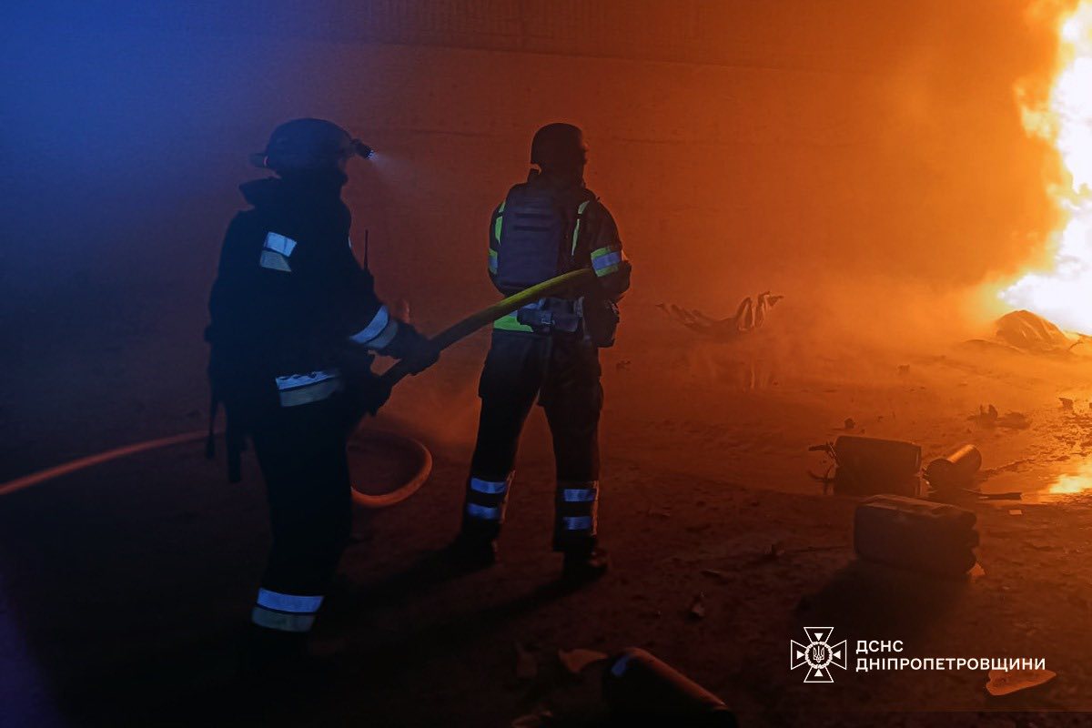 Нічна атака на Дніпровщину – постраждали два райони, пошкоджена гімназія