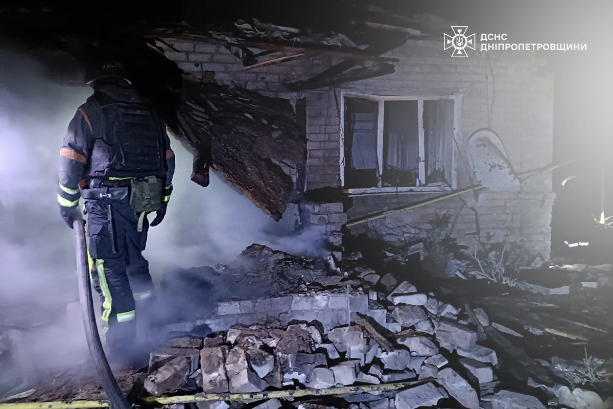 Нічна атака на Дніпровщину – постраждали два райони, пошкоджена гімназія