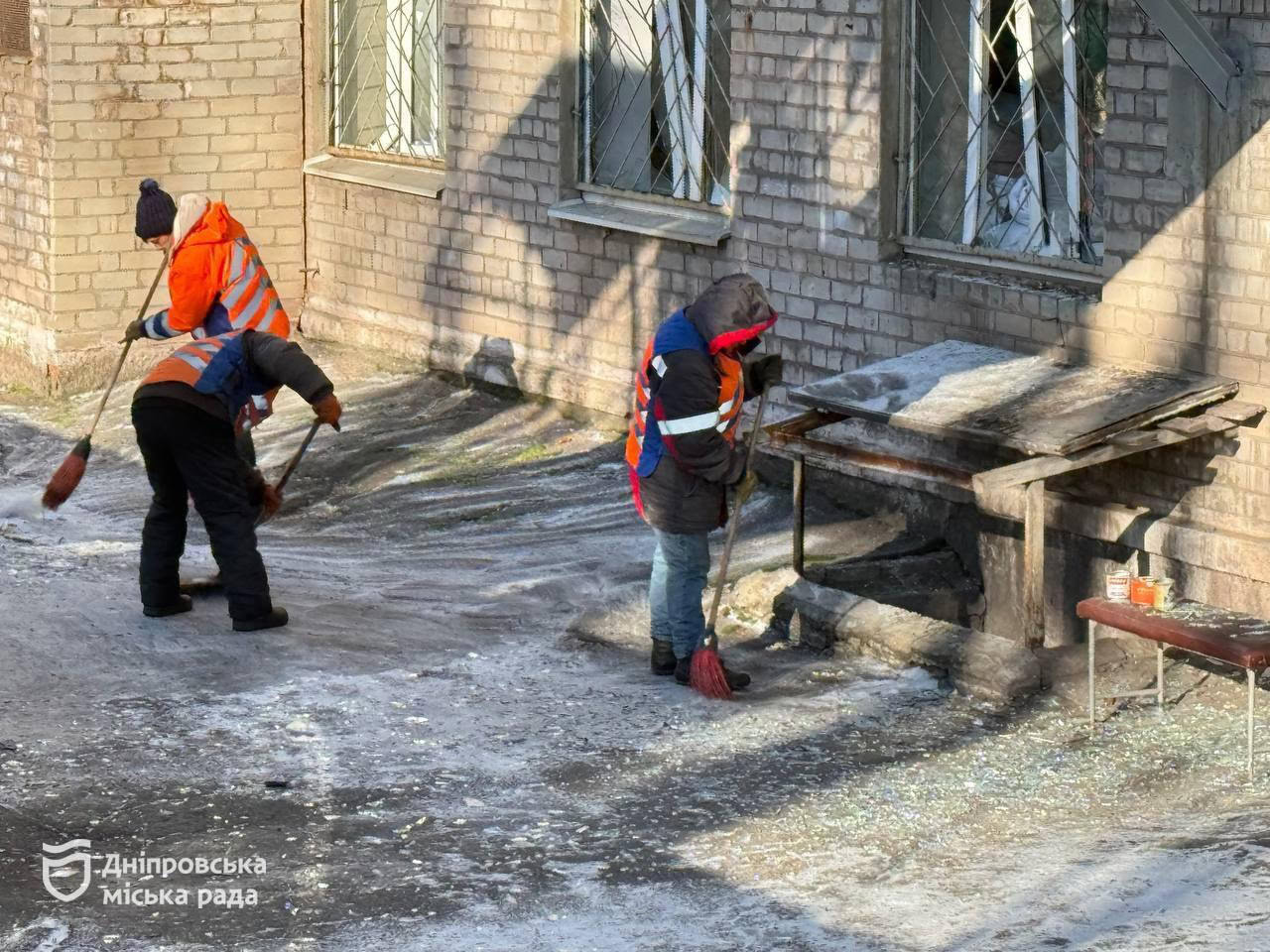 Удари по енергетиці Дніпра: понад 8,5 тисяч абонентів залишилися без тепла