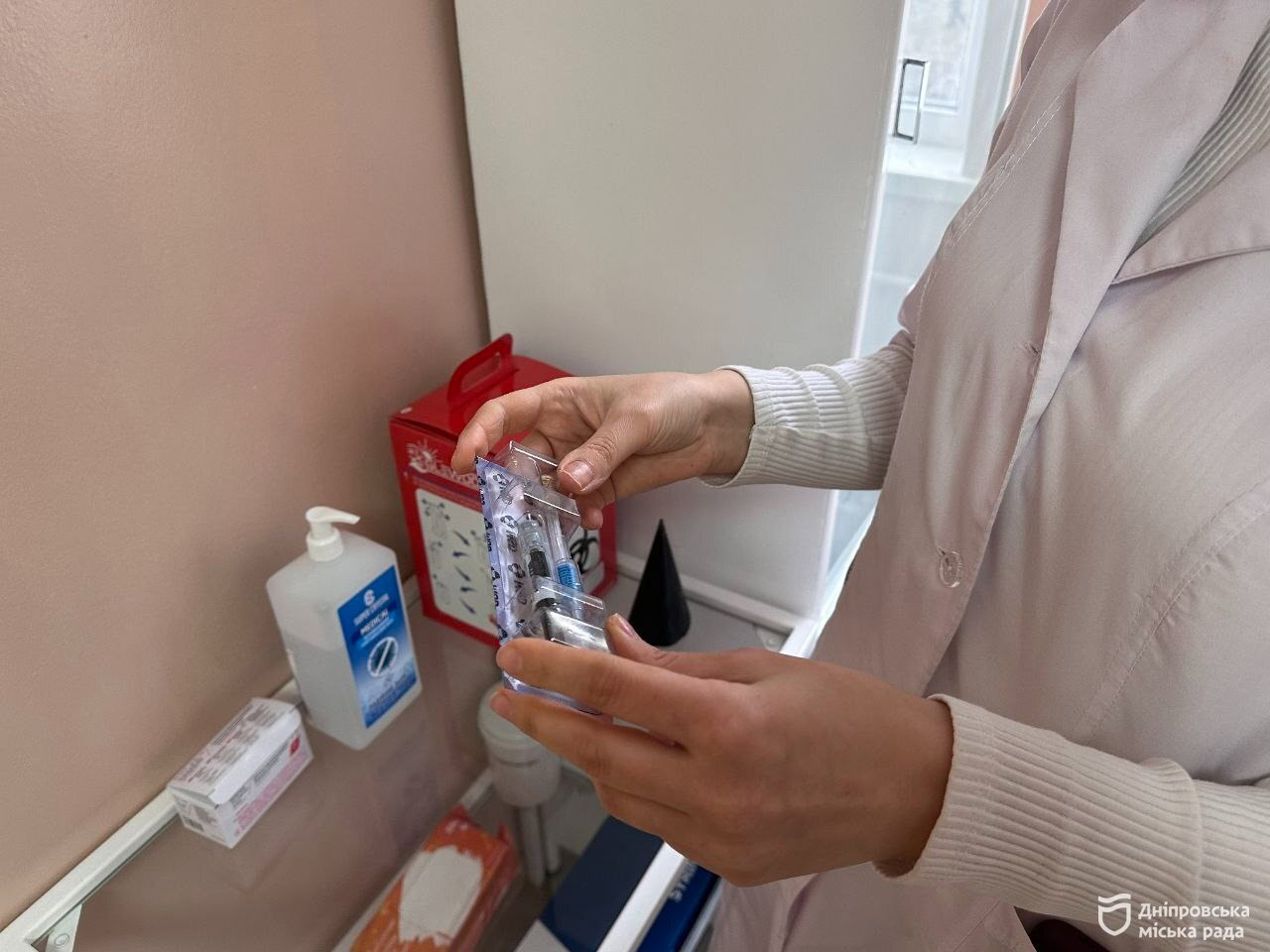 Понад 90 % захисту від раку: у Дніпрі стартувала безоплатна вакцинація дівчат проти ВПЛ