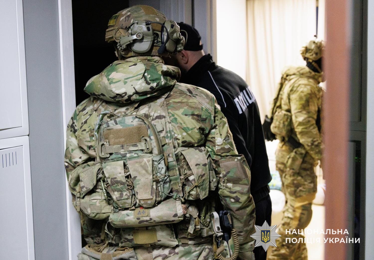 Майже 21 млн грн і 11 затриманих: у Дніпрі ліквідували мережу шахрайських кол-центрів