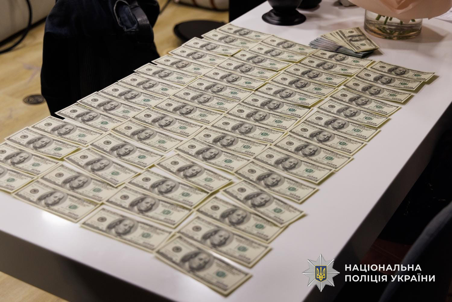 Майже 21 млн грн і 11 затриманих: у Дніпрі ліквідували мережу шахрайських кол-центрів