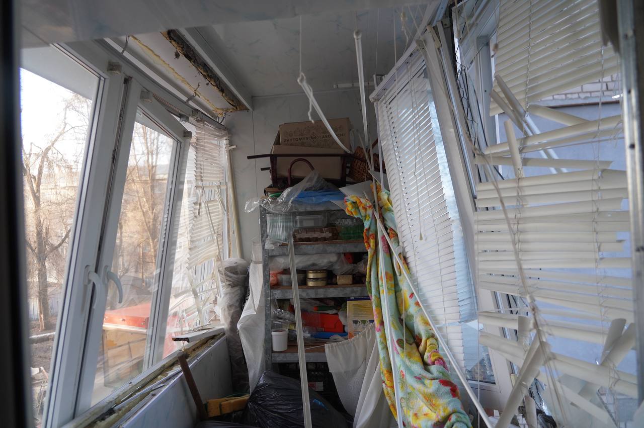 Дніпро після масованої нічної атаки дронів: 10 поранених, серед них 12-річний хлопчик