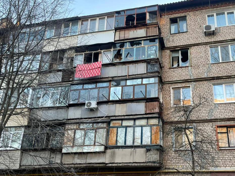 Понад 10 атак за ніч: на Дніпровщині поранені двоє людей, є руйнування