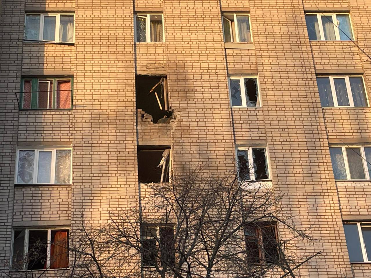 Понад 10 атак за ніч: на Дніпровщині поранені двоє людей, є руйнування