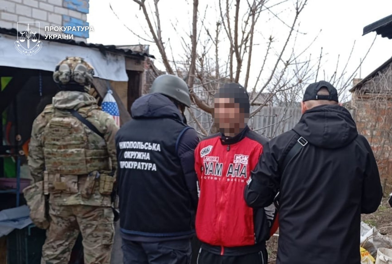 На Дніпровщині викрили двох «продавців» автоматів і гранат